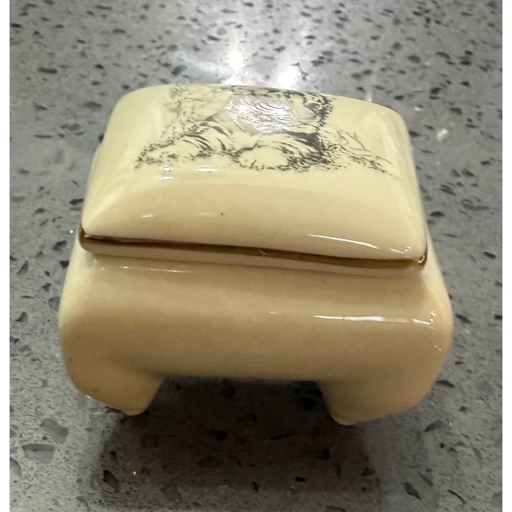 Vtg Lion Tiger Cub Baby Miniature Ceramic Trinket Box Japan Small World Greeting